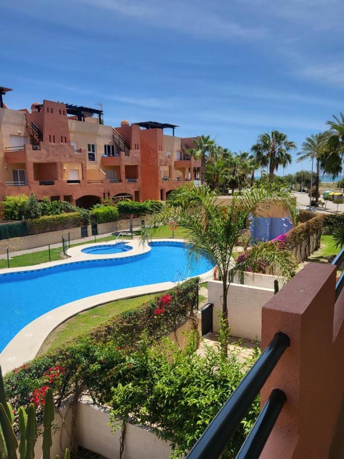 Apartamento Coqueto Con Terraza Y Cerca De La Piscina Comunitaria Y De La Playa! Daire Playas de Vera Dış mekan fotoğraf