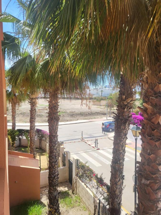 Apartamento Coqueto Con Terraza Y Cerca De La Piscina Comunitaria Y De La Playa! Daire Playas de Vera Dış mekan fotoğraf